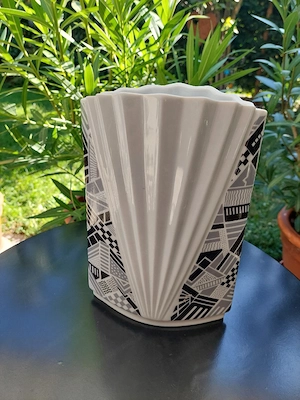 Vase Lichter Porzellan  Bild 2