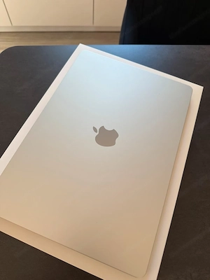 Apple MacBook Air 15,3  M4   16 GB RAM   256 GB SSD  Bild 2