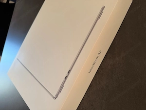 Apple MacBook Air 15,3  M4   16 GB RAM   256 GB SSD  Bild 4