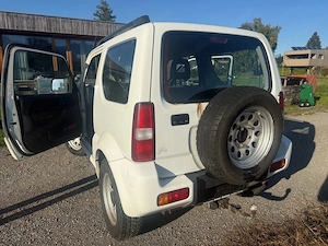 Suzuki Jimny 1.5 VX DDiS   Diesel   2WD 4WD   5-Gang Bild 3