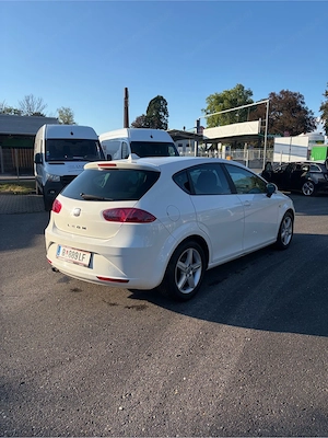 Seat Leon 1.4 16V 125.XXX km Bild 2