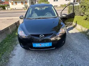 Mazda 2 Tüv neu Bild 4