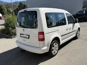 VW Caddy Trendline 2,0 TDI DPF 4 MOTION 2013 Neu Vorgeführt 08 2027! Bild 4