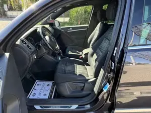 VW Tiguan 2,0 TDI BMT 4Motion SportStyle DPF DSG aus erster Hand 2015!