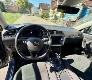 VW Tiguan Allspace 2.0 TDI Allrad Bild 5