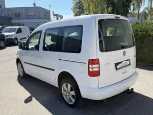 VW Caddy Trendline 2,0 TDI DPF 4 MOTION 2013 Neu Vorgeführt 08 2027! Bild 10