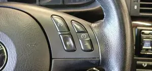 BMW 330 Bild 13