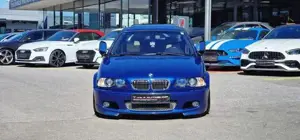 BMW 330 Bild 2