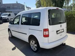 VW Caddy Bild 6