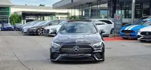 Mercedes-Benz E 220 Bild 2
