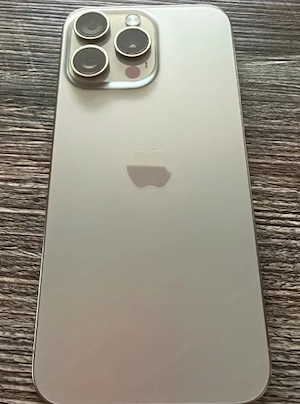 iPhone 15 Pro Max Bild 3
