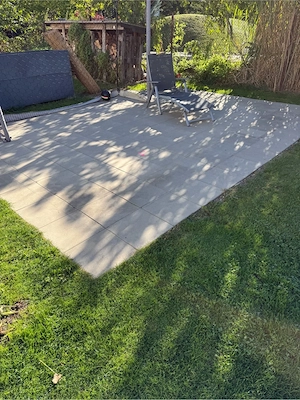 Betonplatten Terrasse gegen Kiste Bier abzugeben Bild 2