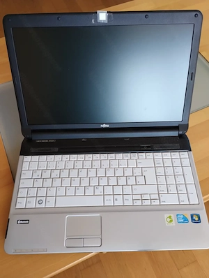 Laptop Fujitsu Lifebook A530 Bild 6