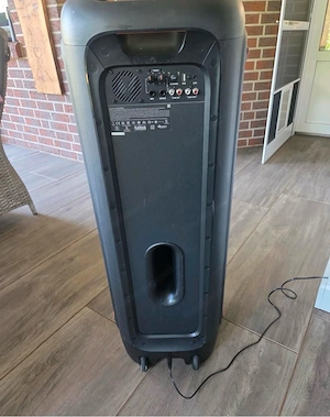JBL PartyBox 1000 Party-Lautsprecher mit Lichteffekten Bild 4
