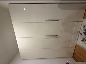 Kleiderschrank zum verschenken  Bild 3