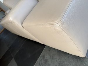 Ledercouch in L-Form für Wohnzimmer neuwertig, gut erhalten Bild 4