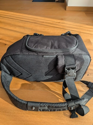 Lowepro Kamerarucksack SlingShot 200 AW Bild 2