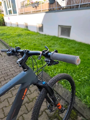 Cube Reaction Carbon Hardtail MTB Bild 2