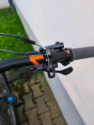 Cube Reaction Carbon Hardtail MTB Bild 5
