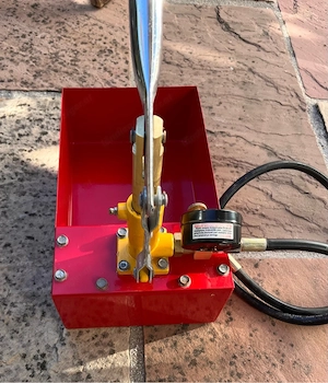 Hydraulik Druckprüfpumpe  Bild 3