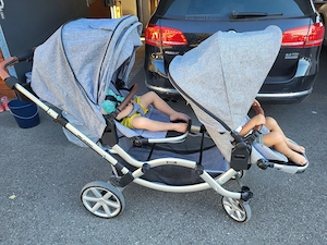 ABC Design Zoom Geschwisterwagen - Babyschale & 2 Sportsitze