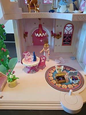Playmobil Schloss Bild 3