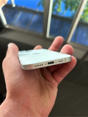 iPhone 15  100 % Akkuleistung Bild 7