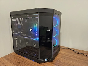 High-End Gaming-PC   Ryzen 7 7800X3D & RTX 4080 SUPER | HYTE Y70 Touch Bild 4
