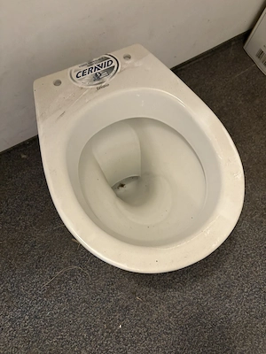 Stand-WC | Tiefspül-WC - neu und originalverpackt