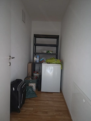 Kühlschrank und Regal zu verkaufen. Bild 4