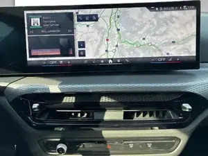 BMW i4 xDrive40 Gran Coupe G26 XE2 M Sportpaket DAB Bild 7