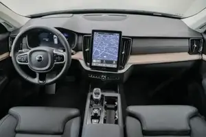 Volvo XC90 Plus, T8 Plug-in Hybrid, Elektrisch/Benzi Bild 7