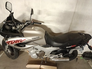 Yamaha TDM 850 Bild 3