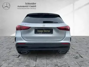 Mercedes-Benz GLA 200 Bild 14