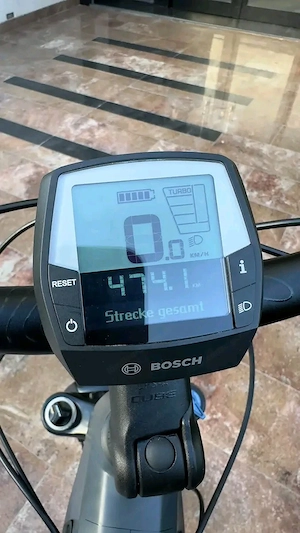 Elektrofahrrad Cube Touring Hybrid EXC 625 Grau Bild 2