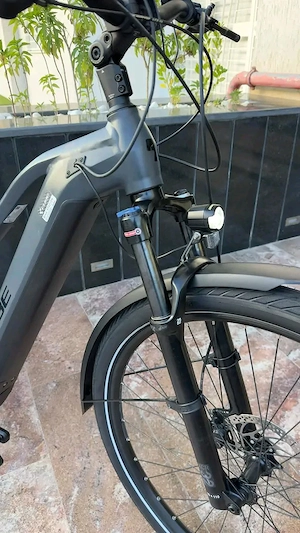 Elektrofahrrad Cube Touring Hybrid EXC 625 Grau Bild 5