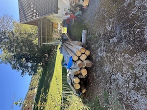 Ca. 20 stk. Gehackte Holzbalken Bild 2