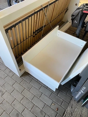 Bett Ikea Malm 90x200 zu verschenken Bild 2