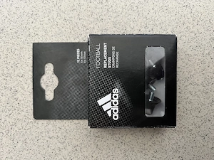 Adidas Ersatzfußballstollen NEU