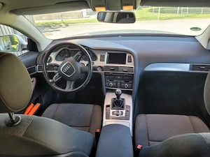 Audi A6 Avant Bj 2010, 275.000 km Bild 5