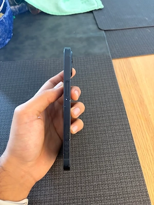 Apple iphone 13 128gb schwarz  dunkelblau Bild 5