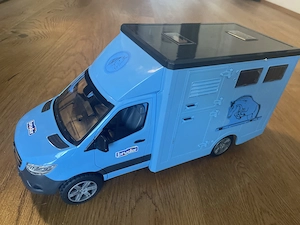 Bruder MB Sprinter Pferdewagen Bild 2