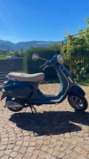 Piaggio Vespa LX 50