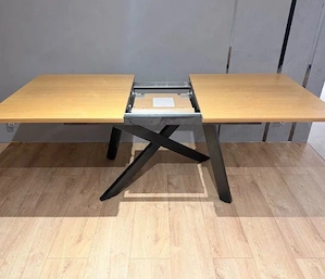 Ausziehbarer Tisch im Loft-Stil Bild 4