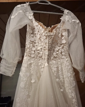 Brautkleid Schilhoutte Prinzessin 