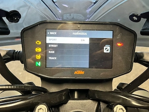KTM 790 Duke BJ 2019 Bild 10