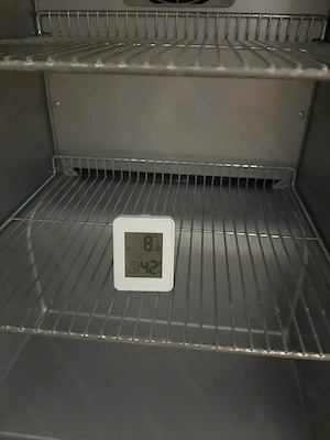 Red Bull Minikühlschrank voll funktionsfähig Bild 4