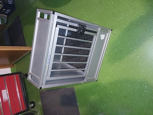 Alvaris Hundebox  Bild 3