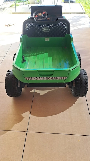 Kinder Elektroauto  Bild 3