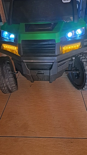 Kinder Elektroauto  Bild 7